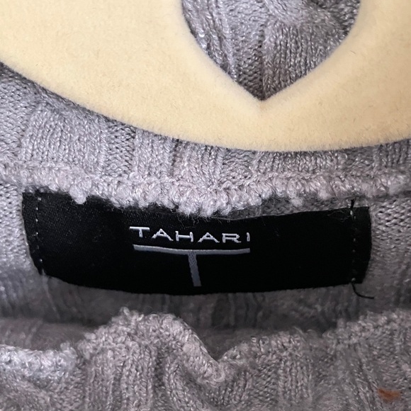 Tahari: Cable Knit Gray Sweater- Soft- BoxyL - Picture 2 of 15